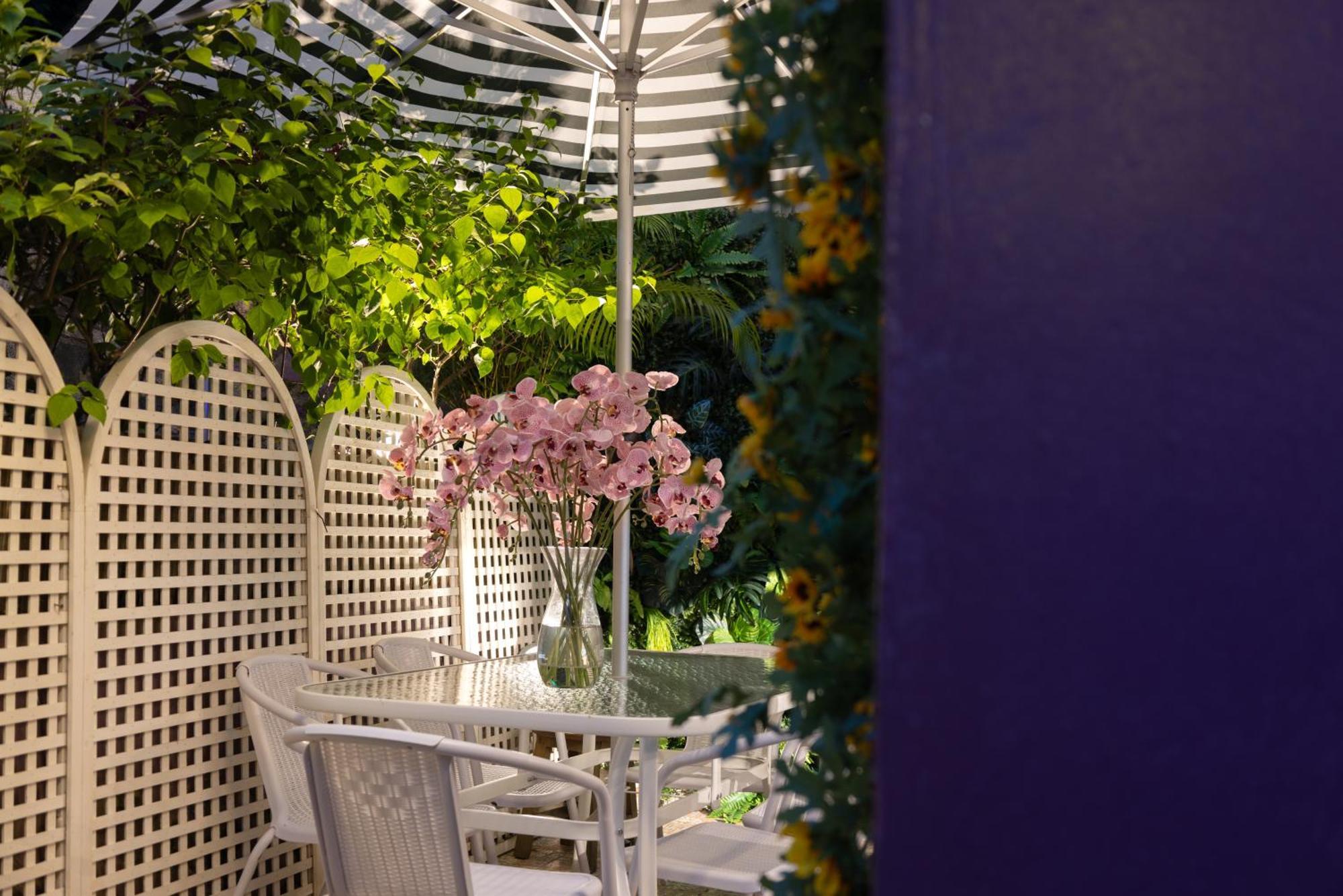 Summer Tree Inn Σανυά Εξωτερικό φωτογραφία